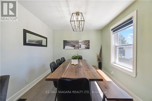 52 Ghent Street, St. Catharines, ON - Indoor Photo Showing Dining Room