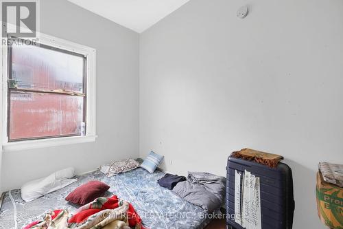82 Marlborough Street, Brantford, ON - Indoor Photo Showing Bedroom