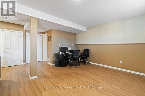 5991 Andrea Drive, Niagara Falls, ON - Indoor Photo Showing Other Room