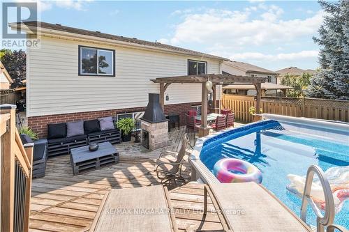 5991 Andrea Drive, Niagara Falls, ON - Outdoor With Above Ground Pool