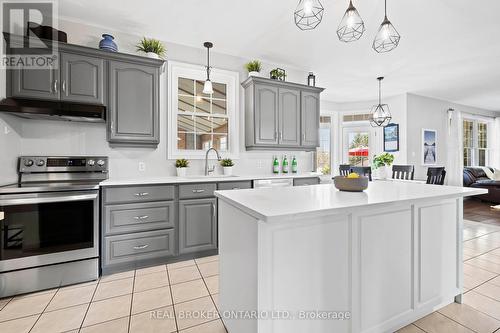 4073 Weimar Line, Wellesley, ON - Indoor Photo Showing Kitchen With Upgraded Kitchen