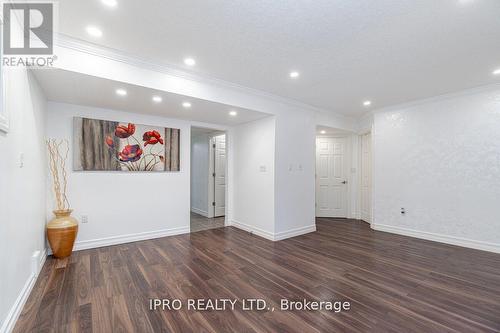 12 Bankfield Crescent, Hamilton, ON - Indoor Photo Showing Other Room