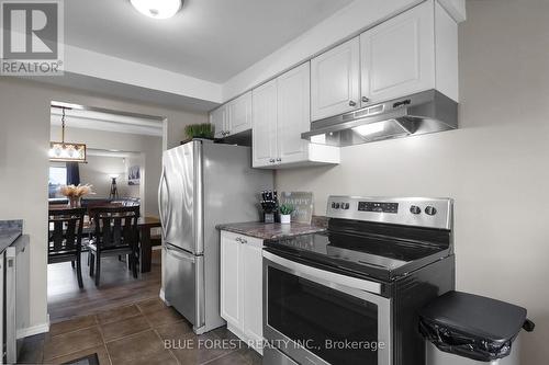 138 - 500 Osgoode Drive, London, ON - Indoor Photo Showing Kitchen