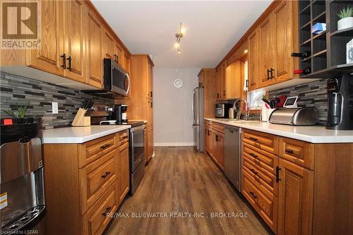 10147 Port Franks Estate Drive, Lambton Shores, ON - Indoor Photo Showing Kitchen