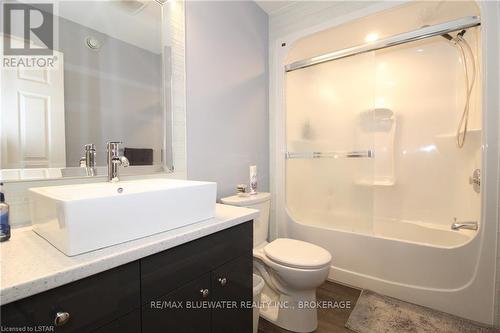 10147 Port Franks Estate Drive, Lambton Shores, ON - Indoor Photo Showing Bathroom