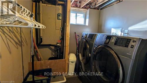 1177 Melsandra Ave, London, ON - Indoor Photo Showing Laundry Room