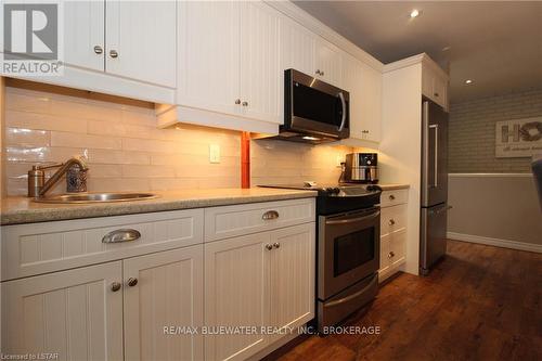 10322 Grand Oaks Drive, Lambton Shores, ON - Indoor Photo Showing Kitchen