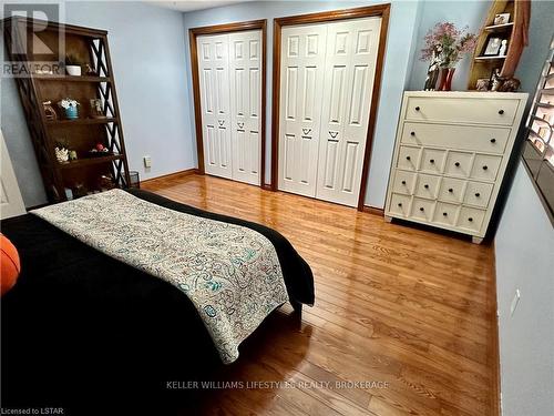33380 Queen Street, North Middlesex, ON - Indoor Photo Showing Bedroom