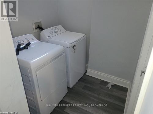 873 Lovett St, London, ON - Indoor Photo Showing Laundry Room