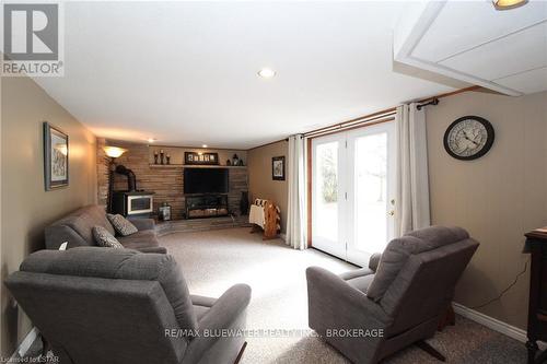 9901 Eric Street, Lambton Shores, ON - Indoor Photo Showing Other Room
