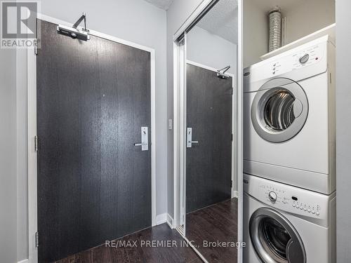 1134 - 165 Legion Road N, Toronto, ON - Indoor Photo Showing Laundry Room