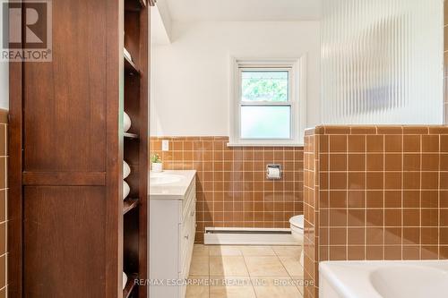 702 King Road, Burlington, ON - Indoor Photo Showing Bathroom