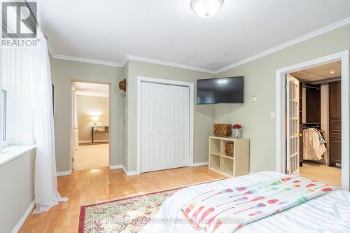 702 King Road, Burlington, ON - Indoor Photo Showing Bedroom