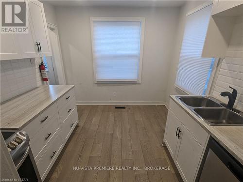 429 Saul Street, London, ON - Indoor Photo Showing Kitchen With Double Sink