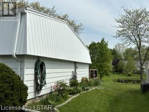 413 Shannon Boulevard, South Huron, ON - Outdoor