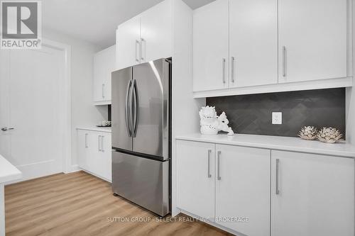 36 Lucas Road, St. Thomas, ON - Indoor Photo Showing Kitchen