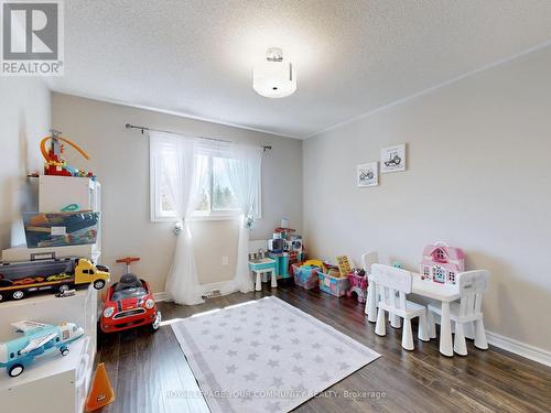 297 Jelley Avenue, Newmarket, ON - Indoor Photo Showing Other Room