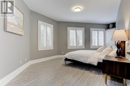 52 Innisbrook Drive, Wasaga Beach, ON - Indoor Photo Showing Bedroom