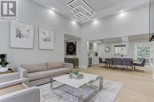 52 Innisbrook Drive, Wasaga Beach, ON - Indoor Photo Showing Living Room