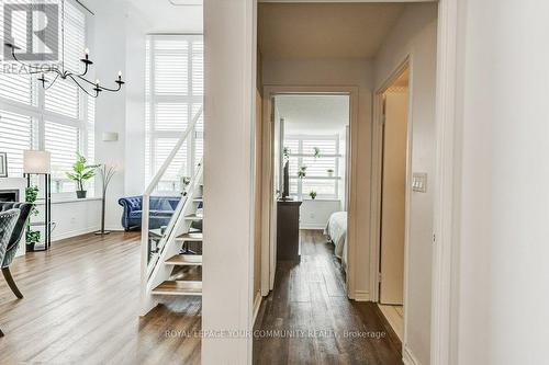 318 - 300 Manitoba Street, Toronto, ON - Indoor Photo Showing Other Room