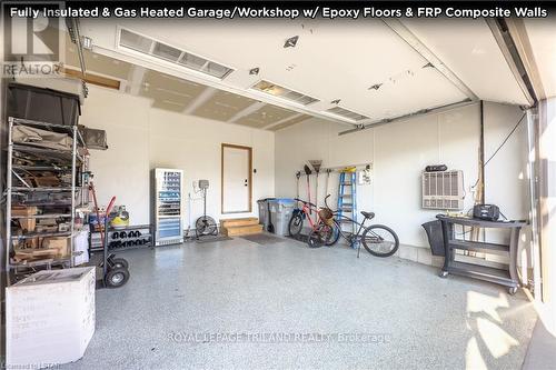 3 - 52 Sunrise Lane, Lambton Shores, ON - Indoor Photo Showing Garage