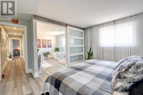514 Vyner Crescent, Oakville, ON - Indoor Photo Showing Bedroom