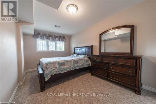 25 - 174 Martindale Road, Niagara Falls, ON - Indoor Photo Showing Bedroom