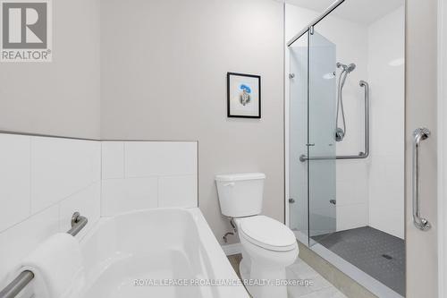 414 - 199 Front Street, Belleville, ON - Indoor Photo Showing Bathroom