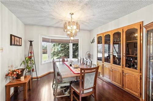 21 Sandhill Drive, West St Paul, MB - Indoor Photo Showing Dining Room