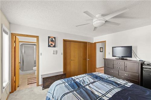 21 Sandhill Drive, West St Paul, MB - Indoor Photo Showing Bedroom
