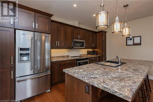 4 Zephyr Heights, North Bay, ON - Indoor Photo Showing Kitchen With Upgraded Kitchen