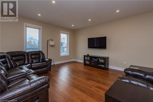 4 Zephyr Heights, North Bay, ON - Indoor Photo Showing Living Room