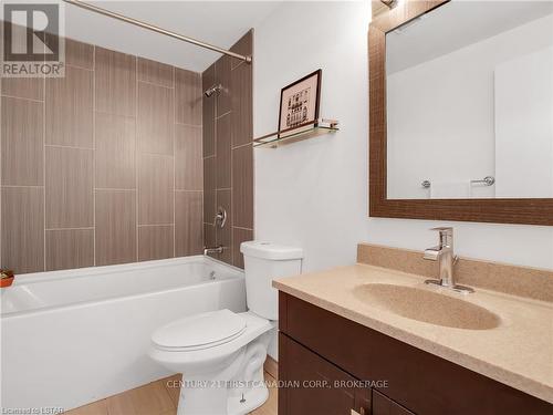 16 - 185 Deveron Crescent, London, ON - Indoor Photo Showing Bathroom