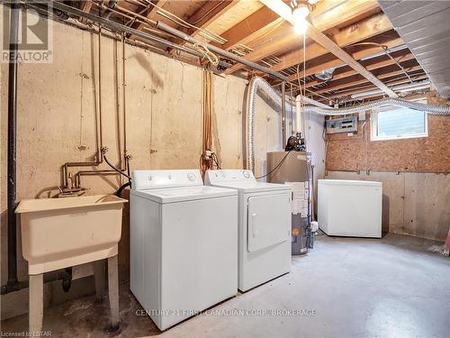 16 - 185 Deveron Crescent, London, ON - Indoor Photo Showing Laundry Room