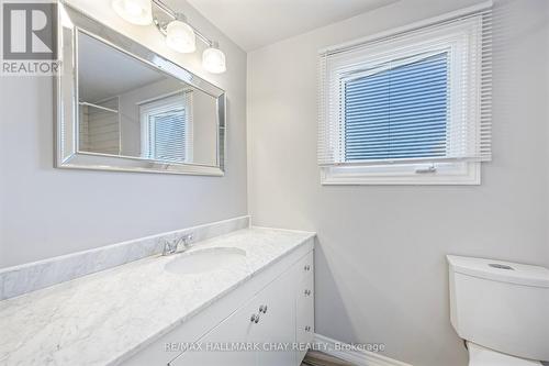 38 Lionel Stone Avenue E, New Tecumseth, ON - Indoor Photo Showing Bathroom