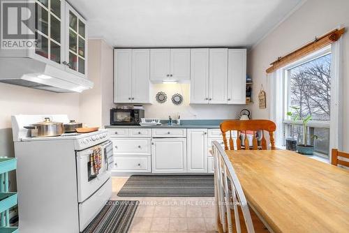 29 Church Street, Uxbridge, ON - Indoor Photo Showing Kitchen