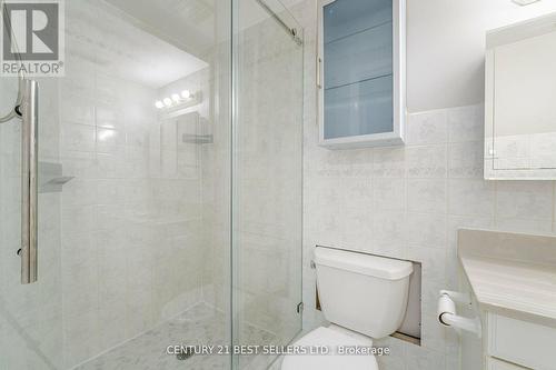5649 Cortina Crescent, Mississauga, ON - Indoor Photo Showing Bathroom