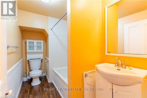 79 Nelson Street, Bluewater, ON - Indoor Photo Showing Bathroom