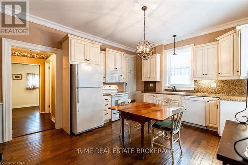 Imported from itso - 79 Nelson Street, Bluewater (Hensall), ON - Indoor Photo Showing Kitchen