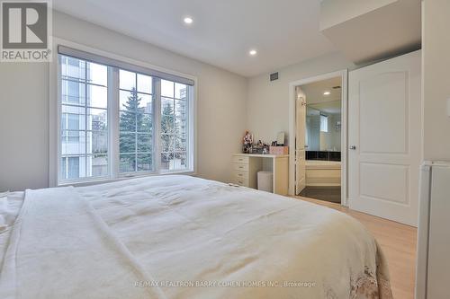 Th 10 - 8 Rean Drive, Toronto, ON - Indoor Photo Showing Bedroom