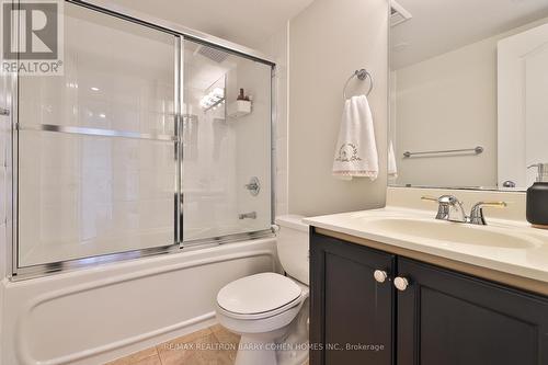 Th 10 - 8 Rean Drive, Toronto, ON - Indoor Photo Showing Bathroom