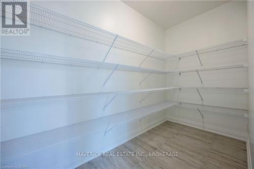 2195 Lockwood Crescent, Strathroy-Caradoc, ON - Indoor With Storage