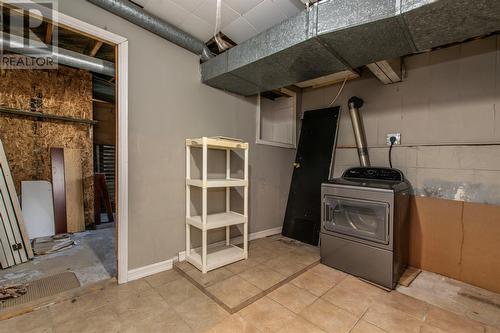 608 Topsail Road, St. John'S, NL - Indoor Photo Showing Laundry Room