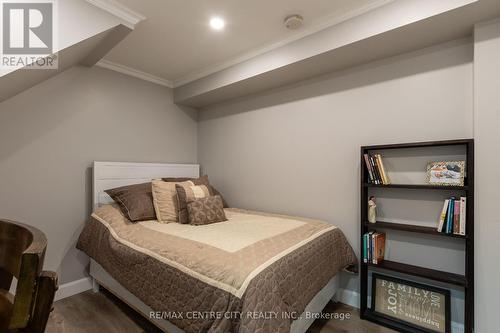 763 Garibaldi Avenue, London, ON - Indoor Photo Showing Bedroom