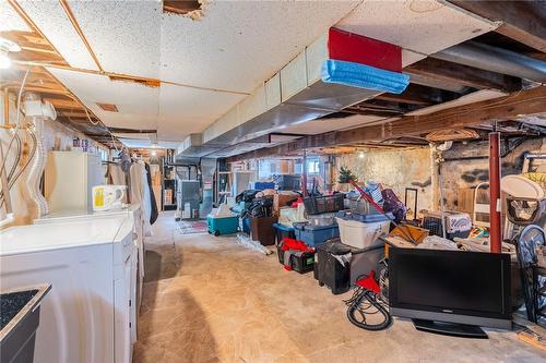 10 Welland Vale Road, St. Catharines, ON - Indoor Photo Showing Basement