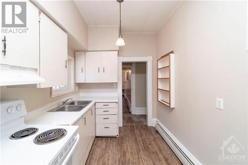 1 Mcgill Street S, Smiths Falls, ON - Indoor Photo Showing Kitchen With Double Sink