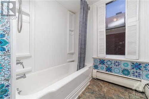 1 Mcgill Street S, Smiths Falls, ON - Indoor Photo Showing Bathroom