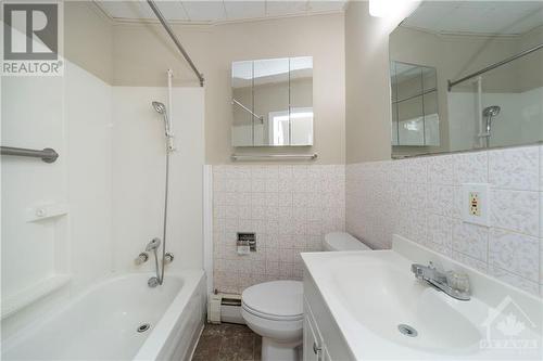1 Mcgill Street S, Smiths Falls, ON - Indoor Photo Showing Bathroom