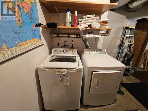 5112 43 Street Ne, Chetwynd, BC - Indoor Photo Showing Laundry Room
