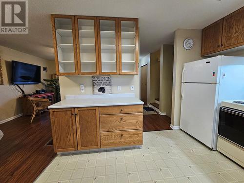 5112 43 Street Ne, Chetwynd, BC - Indoor Photo Showing Kitchen